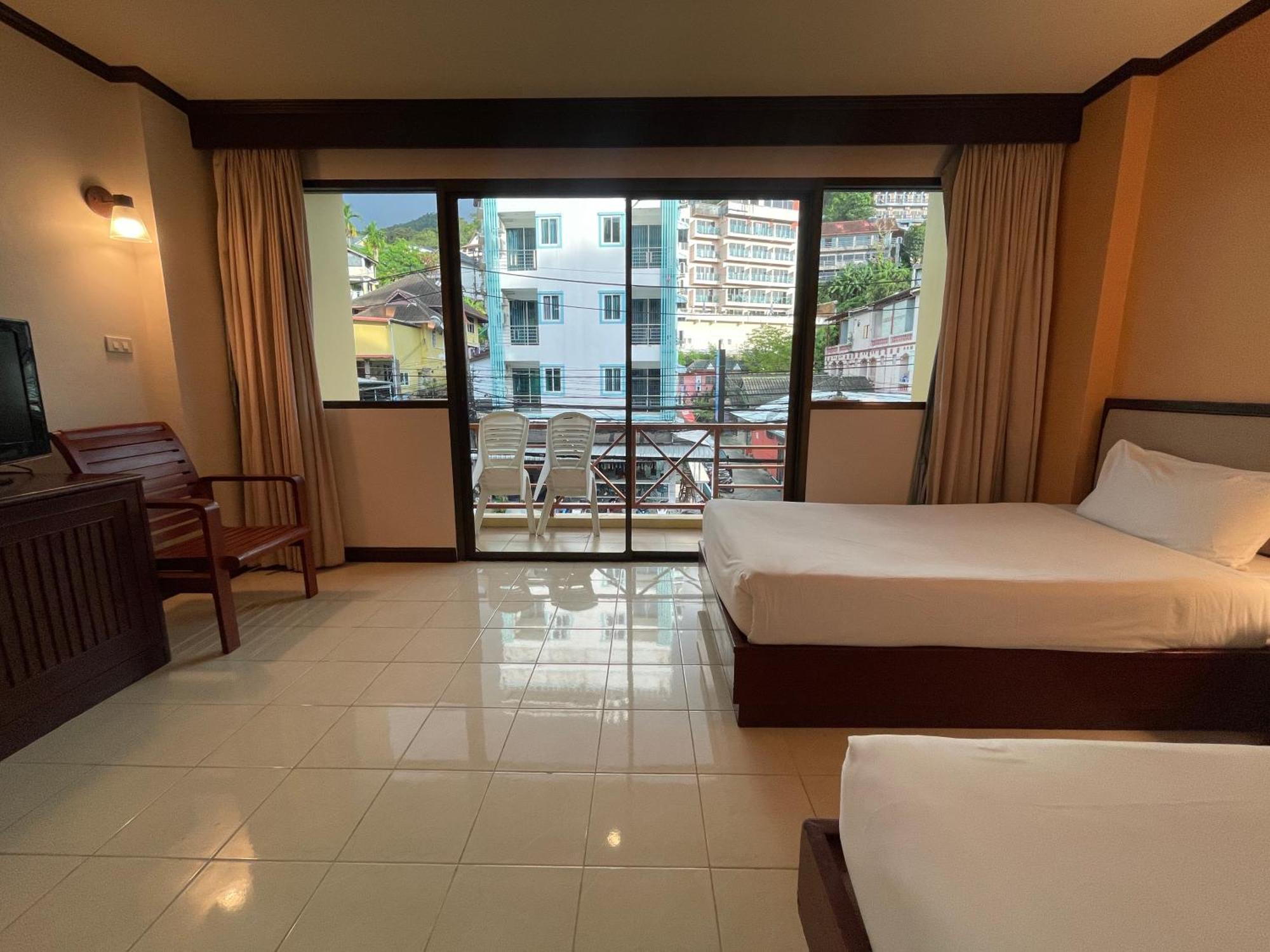 Bauman Ville Hotel Patong Dış mekan fotoğraf